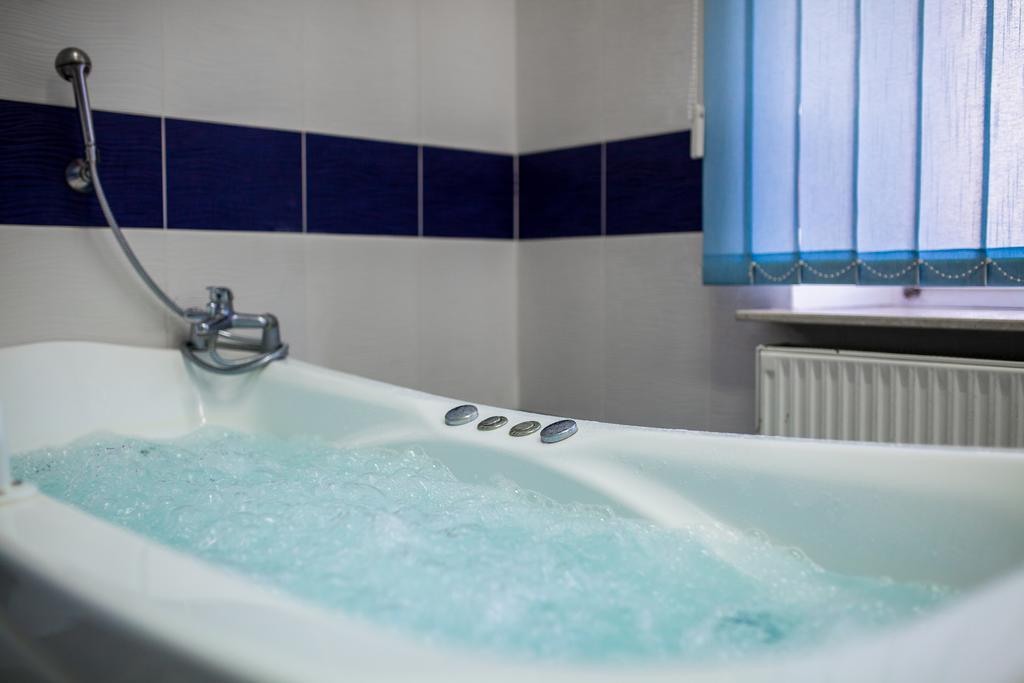 Hotel *** Nat Krynica Zdroj Eksteriør billede