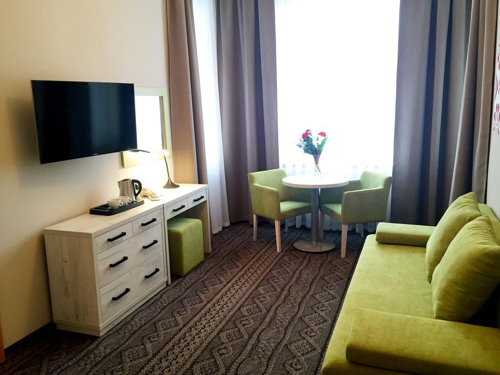 Hotel *** Nat Krynica Zdroj Eksteriør billede